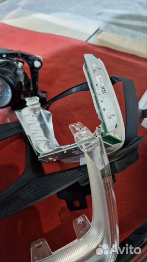 Разбитая фара golf 7 GTI левая