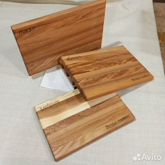 Набор разделочных досок на подставке, ясень