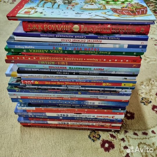 Детские книжки Новогодние много