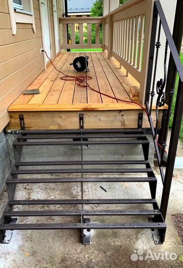 Забежная лестница с установкой