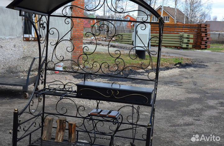 Мангал с крышей от производителя