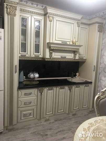 Кухонный гарнитур продаю
