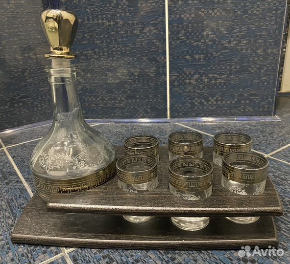 Набор графин и рюмки