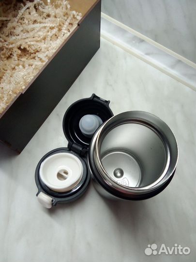 Подарок термокружка