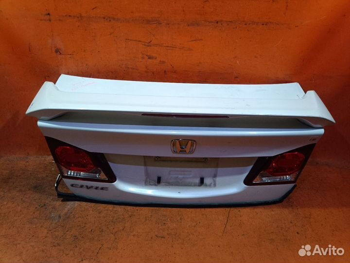 Крышка багажника Honda Civic FD1