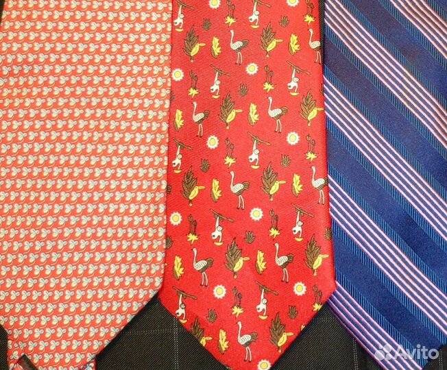 Галстуки Salvatore Ferragamo Италия