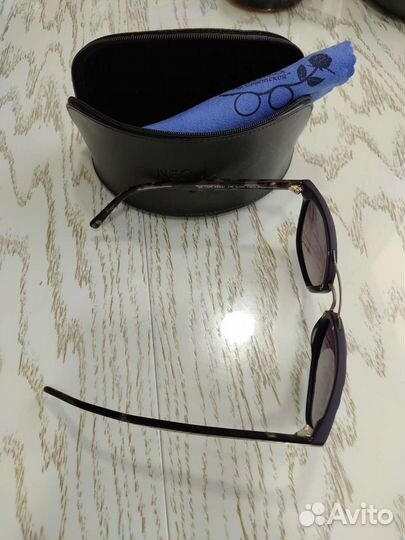 Очки солнцезащитные