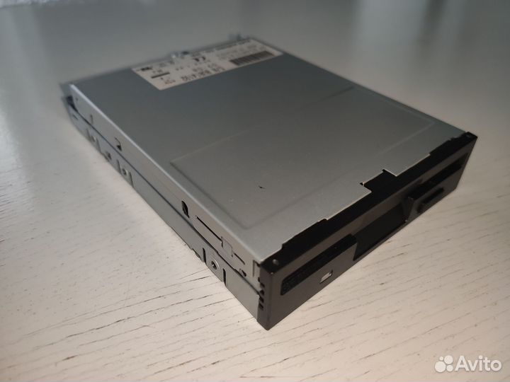 Флоппи дисковод Floppy-Disk Drive 3,5