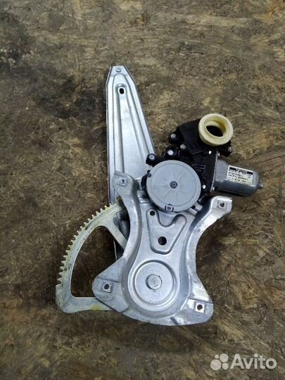 Стеклоподъемник задний левый Toyota Avensis T 270