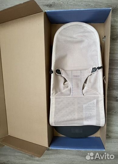 Шезлонг BabyBjorn Bliss Mesh, жемчужно-розовый