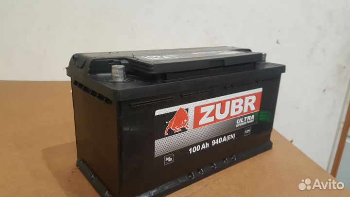 Аккумулятор бу tzubr 100Аh, 940А