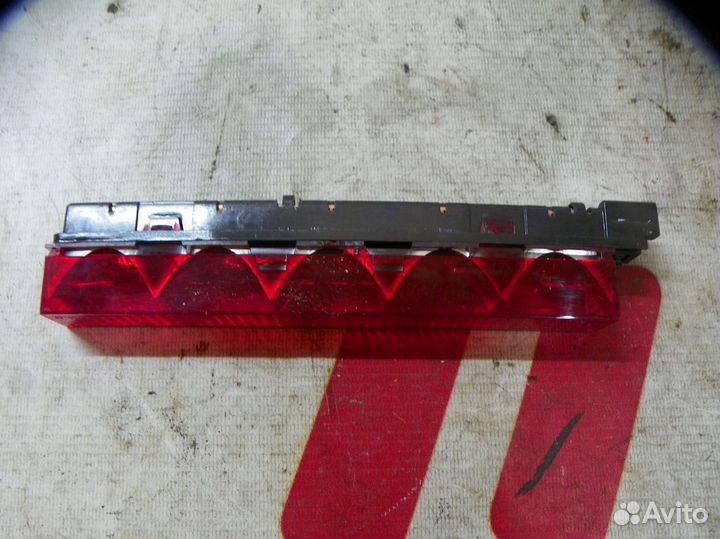 Стоп сигнал дополнительный Ford Mondeo