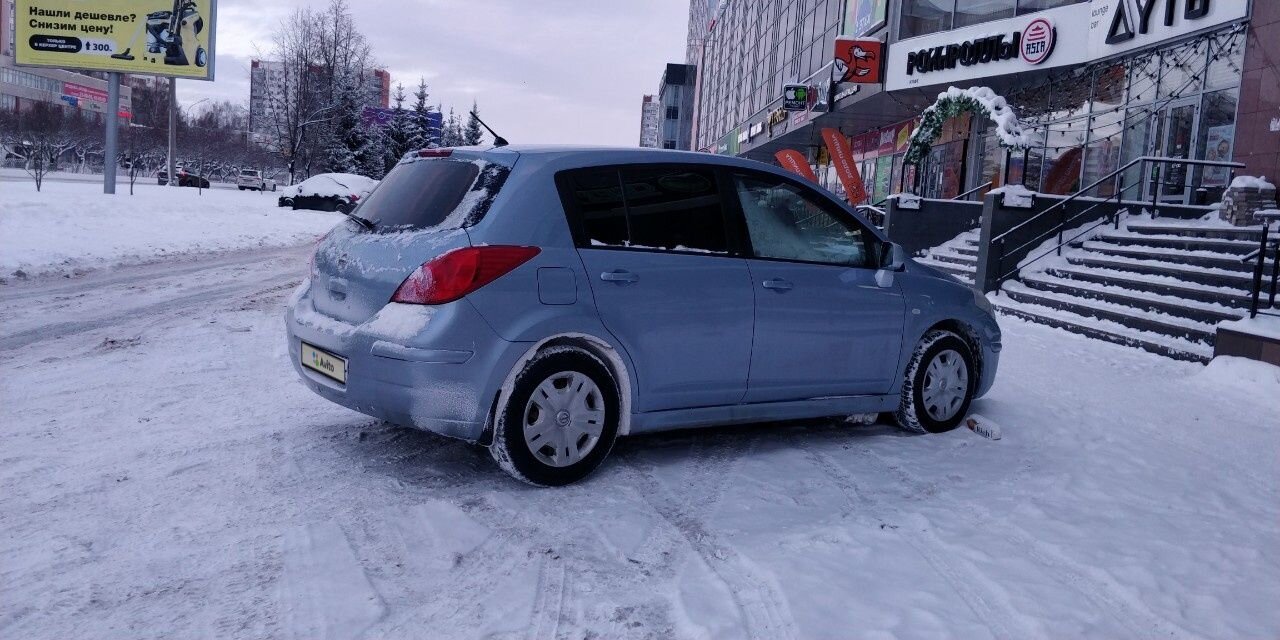 Nissan Tiida: фото владельца