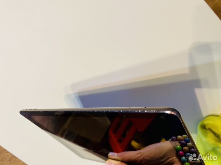 Планшет Apple iPad Air (Wi-fi + Cellular)