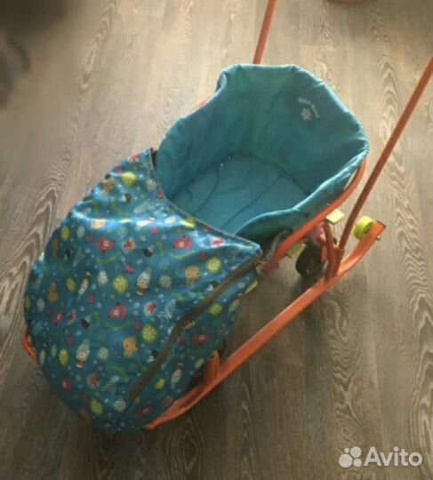 Санки детскиие с колесами и теплым чехлом