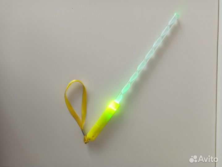 Волшебная светящаяся палочка