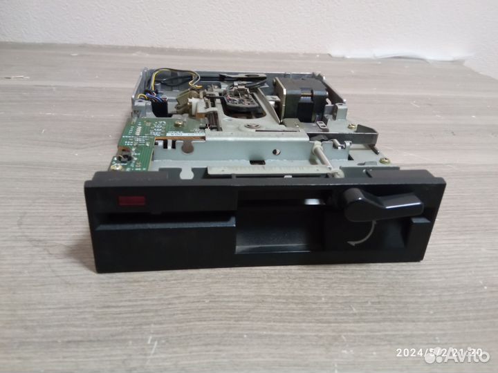 Старинный дисковод Veb Robotron