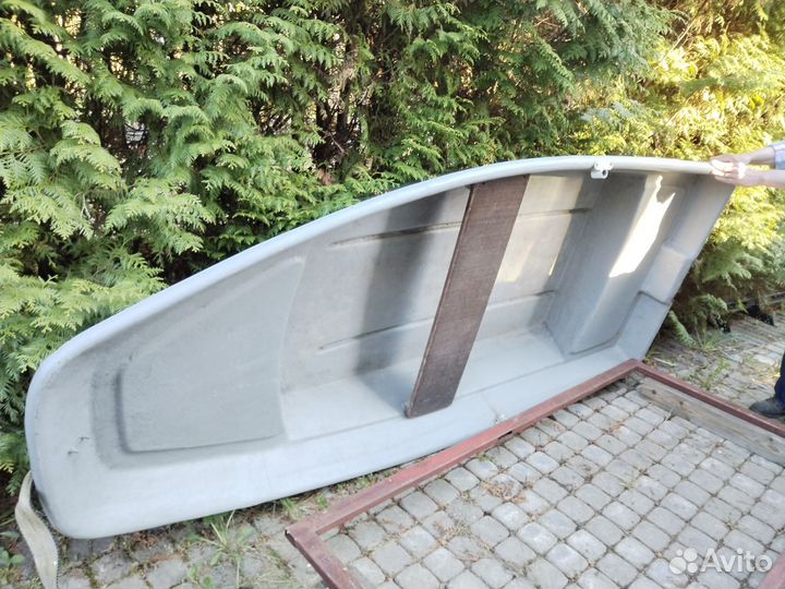 Весельная лодка