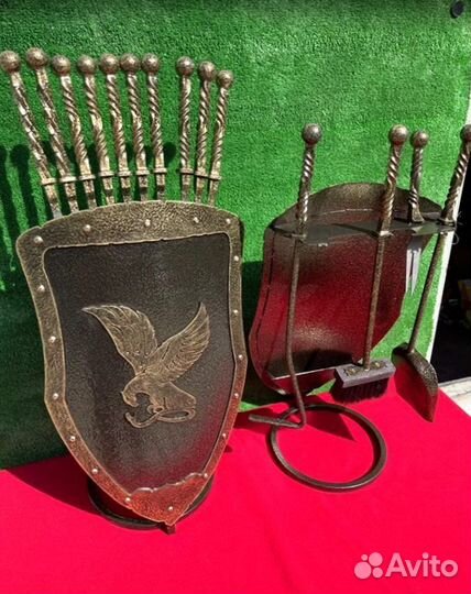 Подставка под шампуры Щит