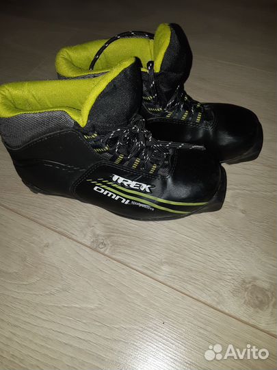 Лыжные ботинки trek,р-р 35
