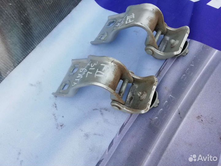 Петли багажника Хетчбэк Ford Focus ll