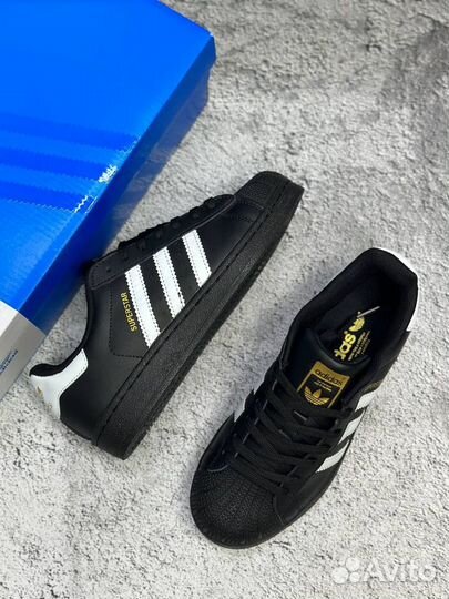 Кроссовки Adidas Superstar