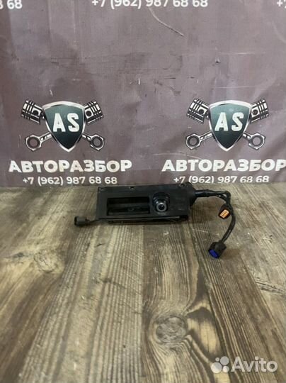 Kia stinger камера заднего вида С кнопкой открытия