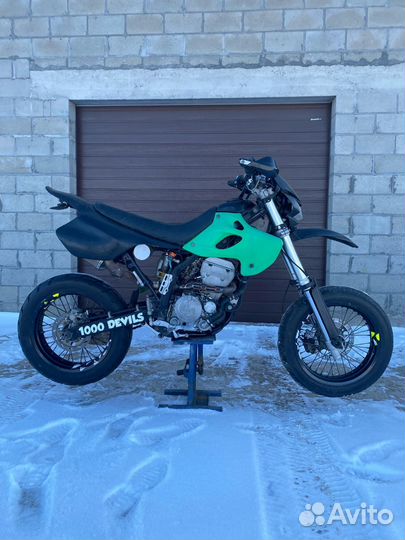 Kawasaki KLX ( D-Tracker ) 250