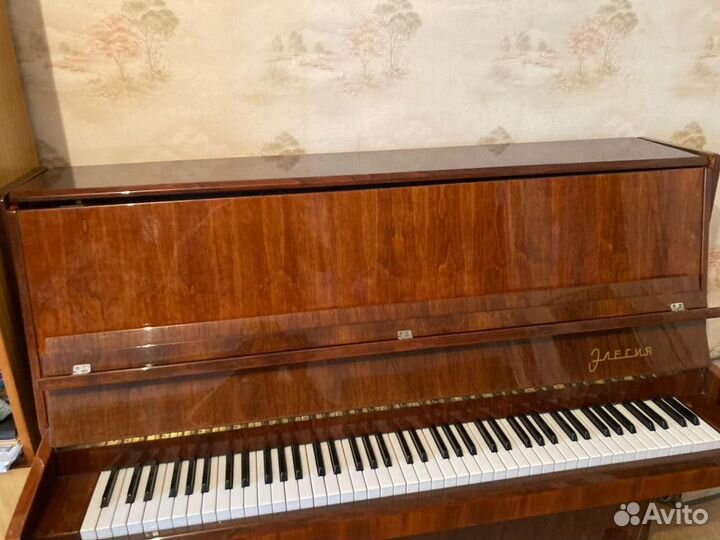 Продаю пианино