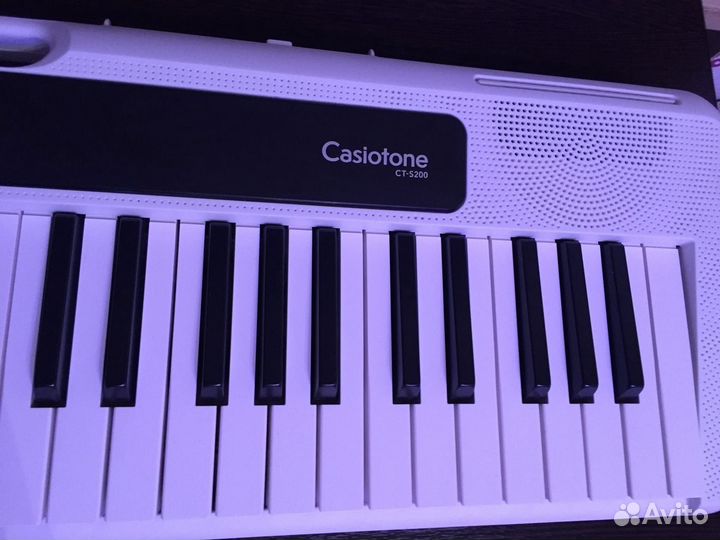 Casio CT-S200we - компактный синтезатор