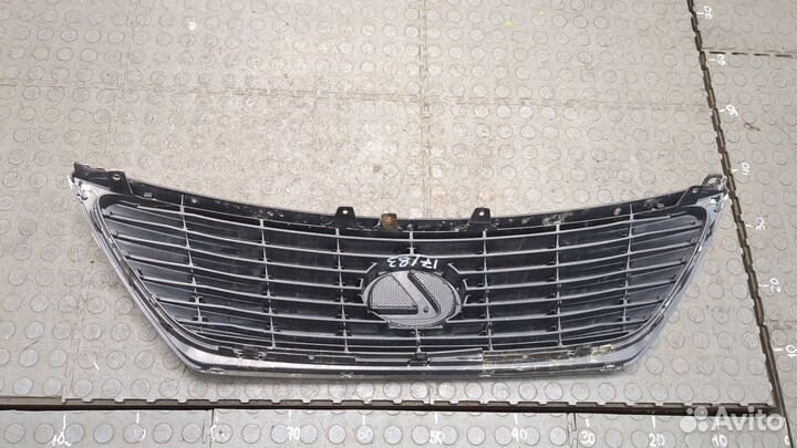 Решетка радиатора Lexus LS460, 2008