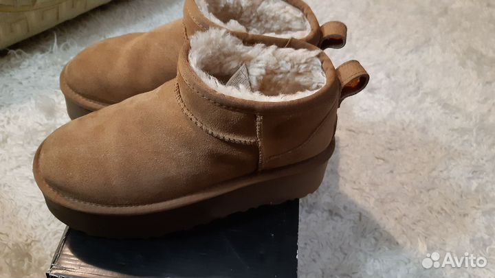 Ugg женские на высокой платформе 37р