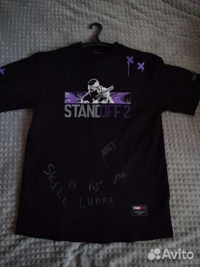 Футболка Standoff 2 с автографами