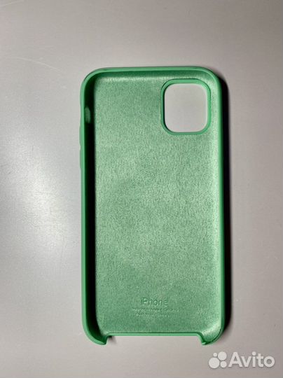 Чехол на iPhone 11