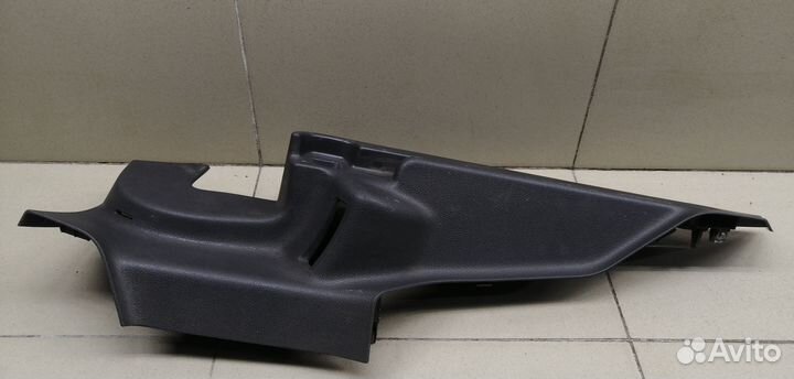 Направляющая шторки багажника Kuga 2008-2012