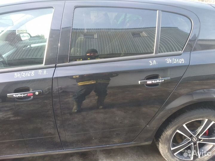 Дверь задняя левая Опель Астра H