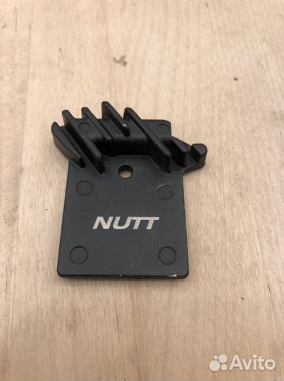 Колодки тормозные nutt
