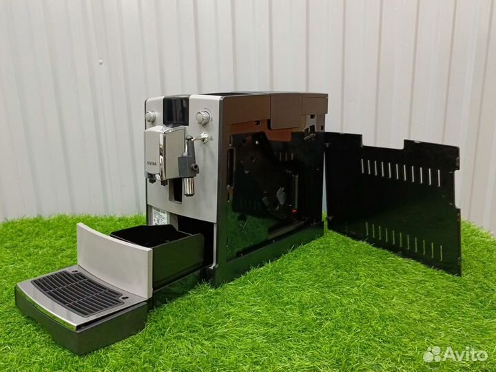 Кофемашина автоматическая Nivona nicr 555 (новая)