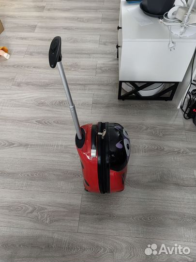 Чемодан на колесах детский бу