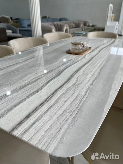 Стол Glory и Sham