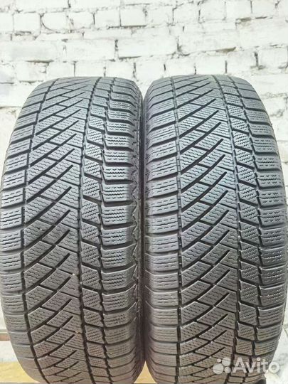 Continental ContiVikingContact 6 215/60 R17 99V