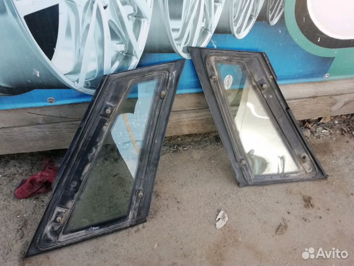 Форточка боковая дверная крыла Daewoo Espero