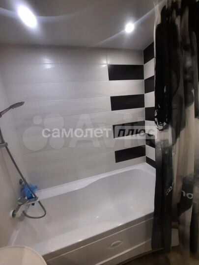 2-к. квартира, 52 м², 10/10 эт.