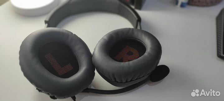 Наушники JBL Quantum 100