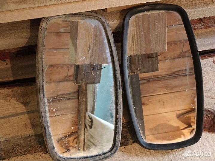 Боковое зеркало
