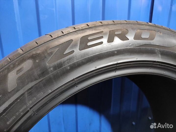 Pirelli P Zero PZ4 275/45 R21