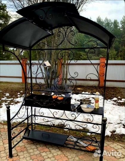 Мангал гриль барбекю с крышей