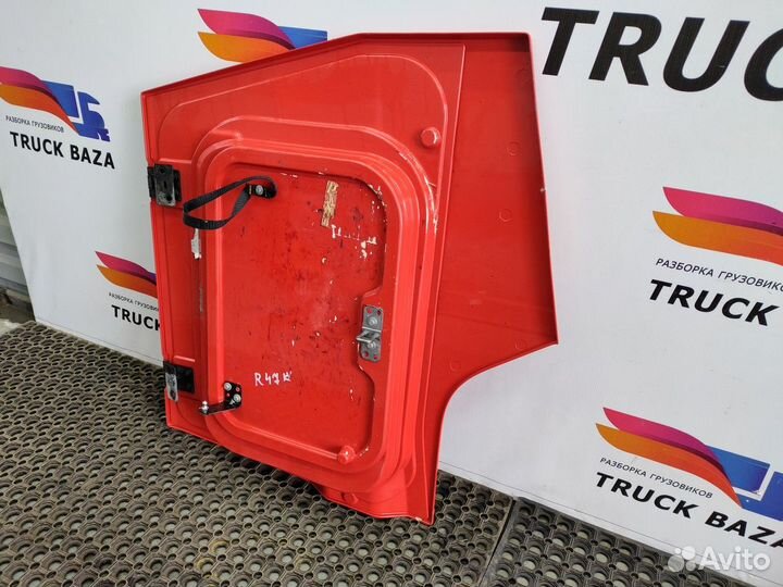 Крышка инструментального ящика правого Renault T