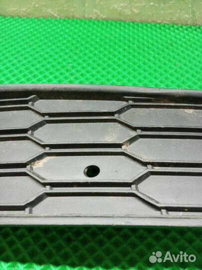 Накладка на бампер правая Skoda Rapid лифтбек 2017