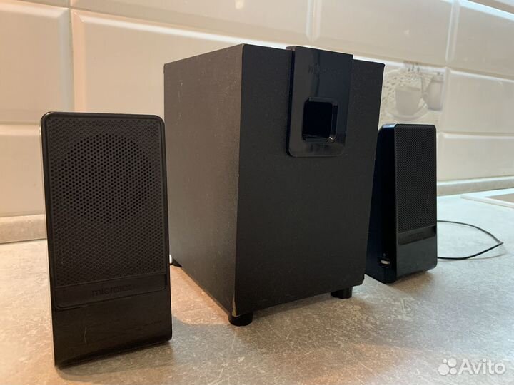 Компьютерные колонки с сабвуфером